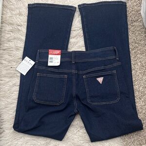 NWT GUESS Women's Classic wide leg curvy patch pkt boot. Mid rise boot cut